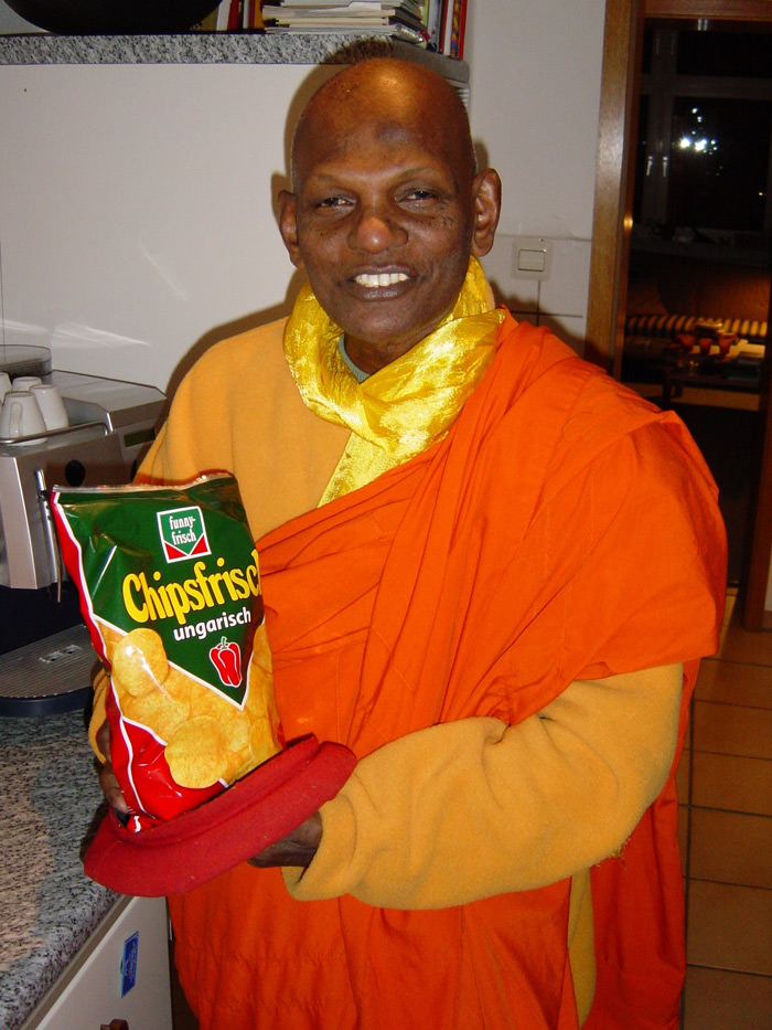 Mönch Siri auf Deutshland-Besuch 2003